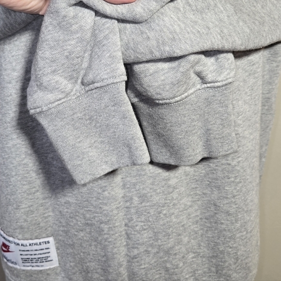 Nike Sweatshirt Sportswear Crew FN1486-063 One Day At A Time Men's Size Small - Picture 7 of 8